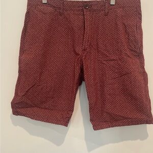 Banana Republic Men's Red Patterned Shorts